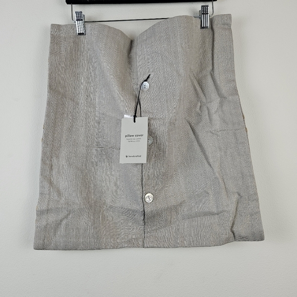 West Elm Square (Silk, Cotton & Rayon) Throw Pillow Cover Case 19.5" x 19.5" NWT - Picture 1 of 5